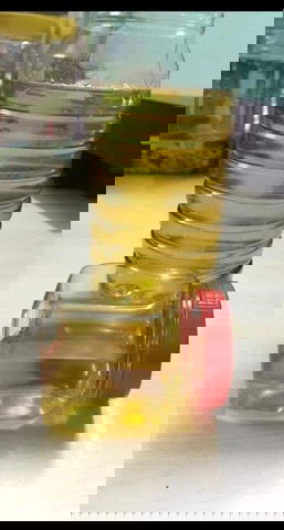 Em có 3 lít dầu dừa nguyên chất mẹ nào cần thì em chia lại dùng cùng ạ