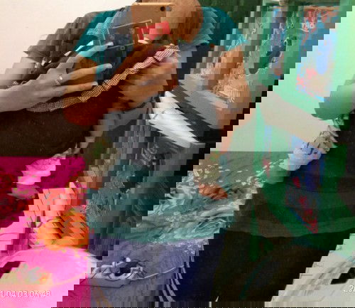 Menggendong posisi M shape