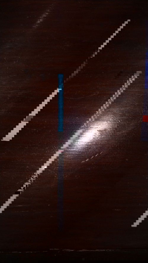 Bun gimana kalo test pek nya yang atas samar yang bawah jelas. Ini hasilnya positif apa gimana bun?