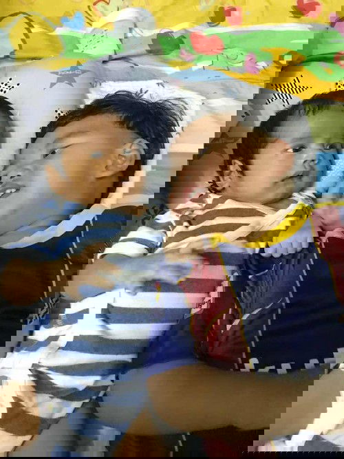 เมื่อคอเสื้อลูกเป็นรา....