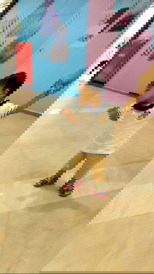 Belum berani berjalan sendiri