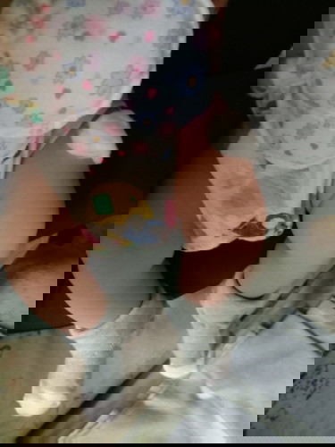 Nilagnat po ang baby  ko!may 2 vaccine kasi siya kanina, normal po ba un,