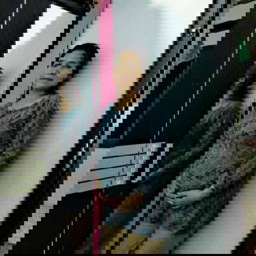 Malam bunda2 cantik.