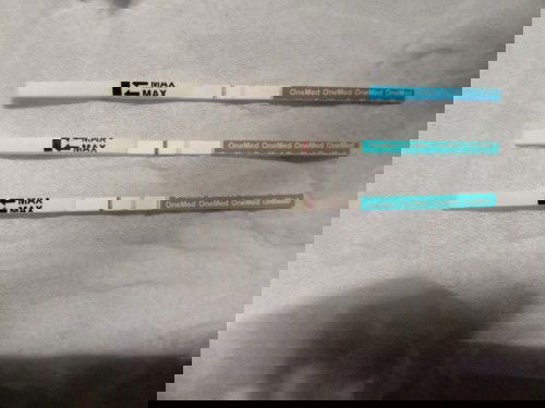 Hpht saya tgl 28 februari dan sampai sekarang belum haid coba tes hasilnya seperti itu, apa positif