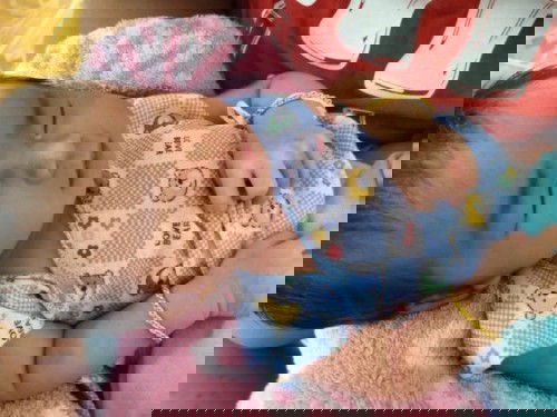 นิ้วลูกซ้ำ แดง