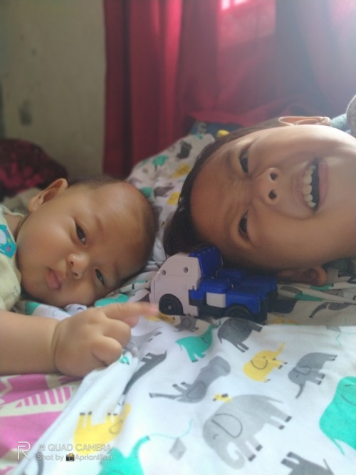 Momong saat hamil muda