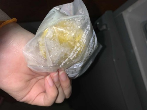 แช่อาหารฟรีสแล้วน้ำแข็งเกาะแบบนี้ปกติไหม