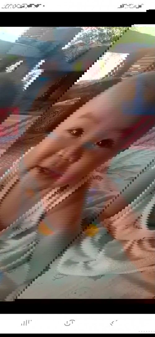 น้องชอบมองแล้วยิ้มให้กับทุกคนแบบนี้เลย