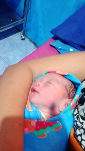 Alhamdulillah telah lahir putra pertama kami😍Dengan selamat pless jahitan dimana2😁