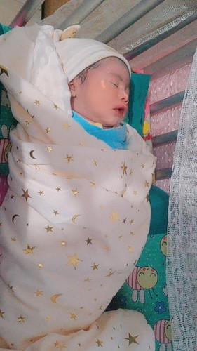 Lahir tgl 17 april 2021 berat 3.5kg 50 cm..