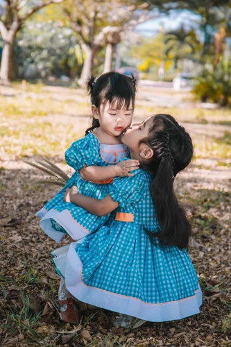 พี่ขนมปัง รัก น้องขนมเค้ก นะคะ
#ลูกสาวทั้งสอง
#TAPAppTHxRegagar #เพราะเรื่องของลูกไม่ใช่อะไรก็ได้