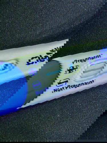 hi. nak tanya kalau samar2 mcm ni pregnant atau tak ye? terima kasih.