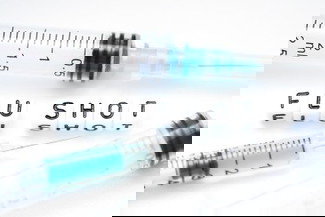 Kailangan ko ba ng flu vaccine every year?