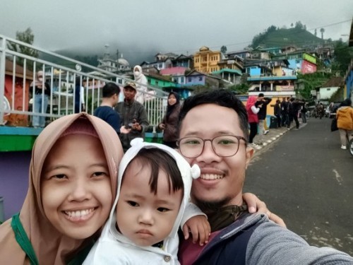 Lebaran perdana bersama si kecil dan sang adik dalam kandungan