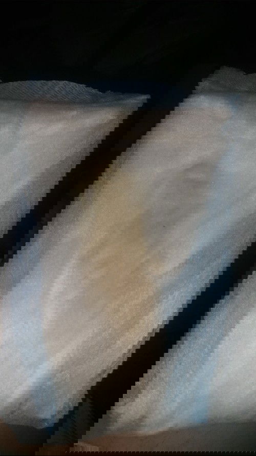 38week 6day, ada keluar mcm keputihan.tapi warna kekuningan sikit,dan ada bau hanyir...