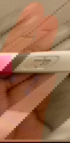 ขึ้นแบบนี้ ท้องไหม ช่วยตอบหน่อย แม่เพิ่งคลอดได้10 เดือน ท้องแรก ครรภ์เป็นพิษ ผ่าคลอด