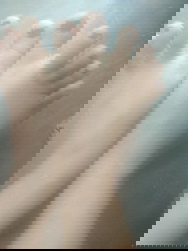 Bunda kaki ku mulai bengkak. Apa ini pertanda mau dekat melahirkan...