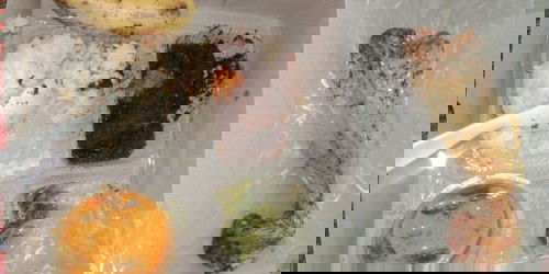 Nasi kotak gak habis?