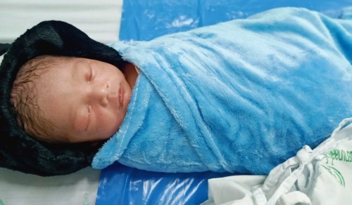 แตกแล้วคร๊าบบบบ ทีมเมษา🥰