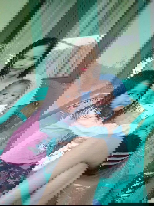 Lebaran jauh dari suami