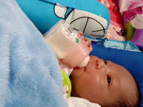 Puting asi, bayi 9 hari