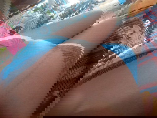 ท้องแข็งตั้งแต่09:40 แข็งมาเรื่อยมีถี่บางจนตอนนี้12:59ก็มีแข็งมาเรื่อยๆต้องไปหาหมอไหมค่ะ