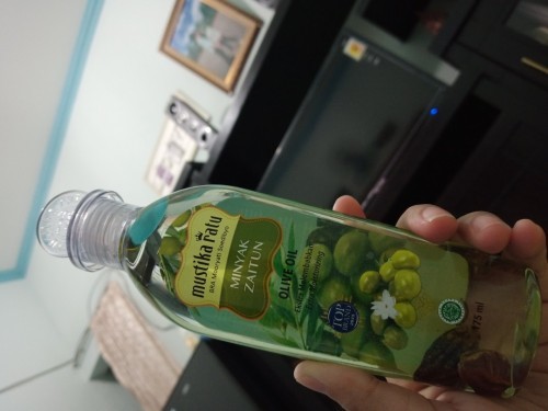 Minyak zaitun mustika ratu