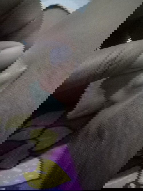 Bunda²... Nih di belakang telinga anak saya ada kyk benjolan kecil, kira2 itu apa ya?....