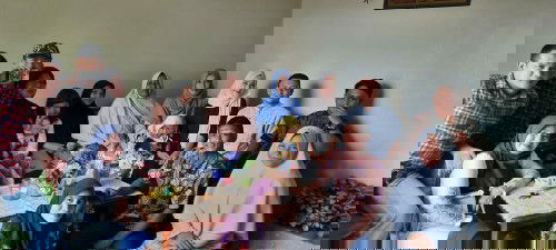 "Rindu keluarga di kampung"