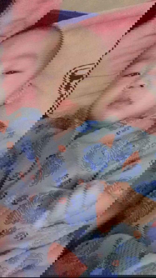 เด็ก 6 เดือน ไม่ยอมนั่ง