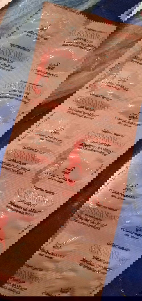 Gestiamin dan tablet tambah darah