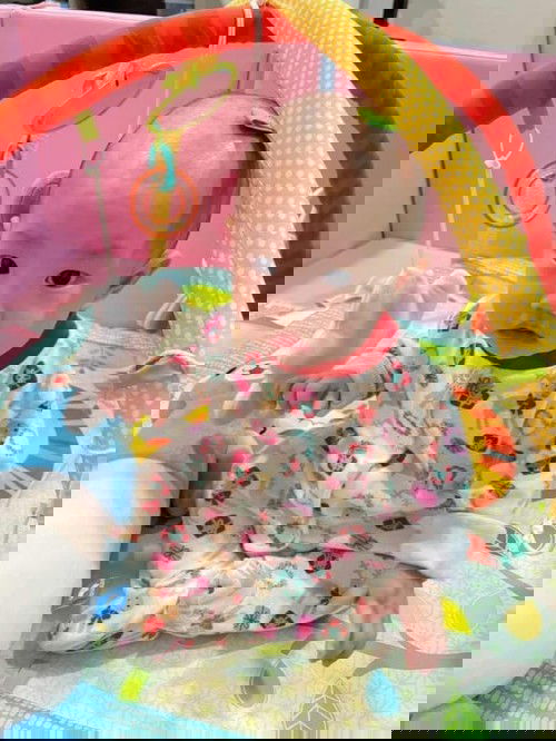 สอบถามลูกวัย 6 เดือนไม่คว่ำสักทีค่ะ