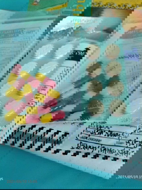 hii ibu²...
ada kh yg terkena jangkitan kuman dalam kencing? then di beri ubat ini??
mohon Komen y😥