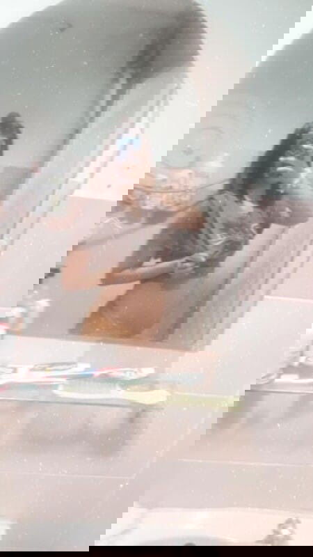 แม่บ้านไหนท้องแปดเดือนแล้วแต่ท้องเล็กเท่านี้ไหม