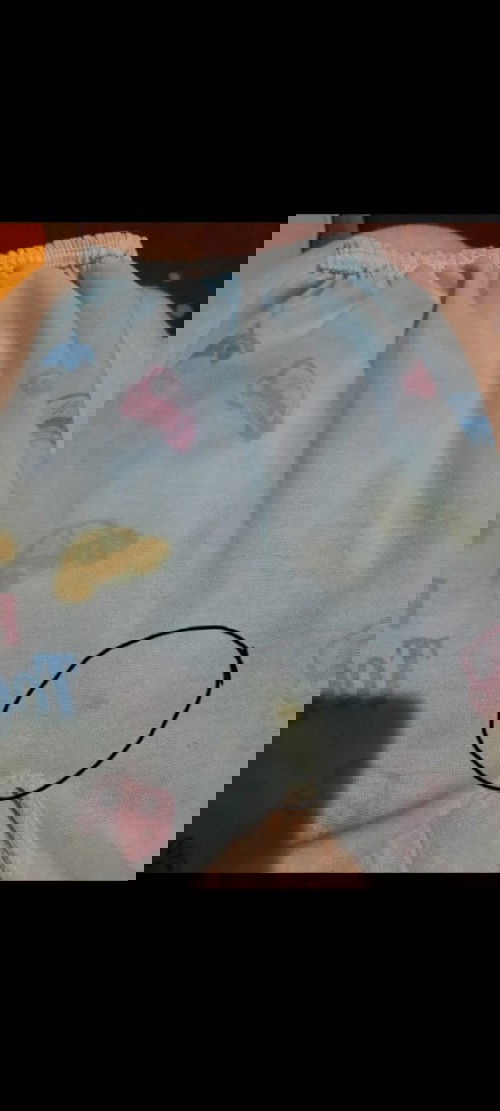 Bun anakku klo di akhir pipisnya suka keluar kaya gitu..kuning kental..itu knpa ya hun?