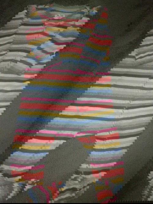 Preloved jumper baby 6-9 bulan