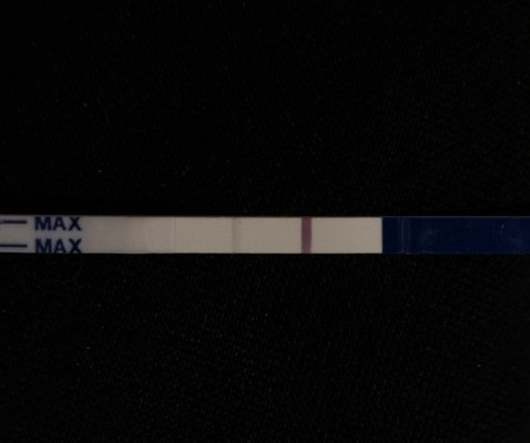 Hi, saya nak tanya. Saya lagi 9 hari baru nak period. Semalam saya ada cek UPT tapi kabur/samar2.