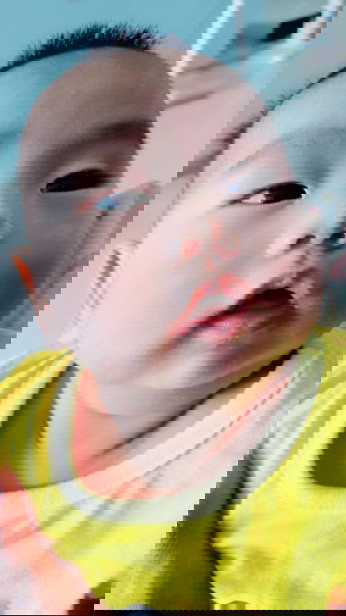 เด็กจะพลิกคว่ำอายุกี่เดือนคะ