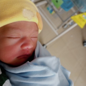 Melahirkan usia 36 week...