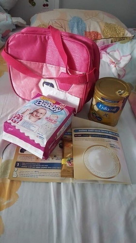 ENFA TẶNG SỮA VÀ QUÀ CHO MẸ BẦU VÀ MẸ ĐANG NUÔI CON NHỎ TRÊN TOÀN QUỐC. CÁC MOM NHẬN CHƯA??.