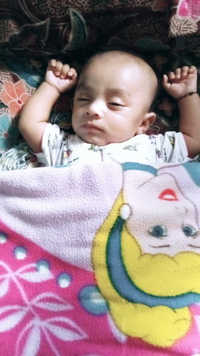 BABY 2BULAN29HARI TIDURNYA KEKANAN TERUS