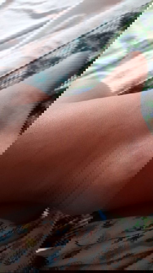 Bun mau tnya dong wajar gak sih usia kandungan 5bln tp kaki sdh bengkak???