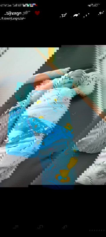 Alhamdulillah telah lahir putra pertama kami jam 09.05 pagi td dgn jnis klamin laki2