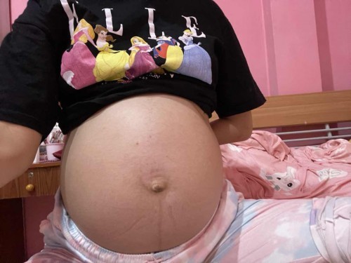 ท้องแรกจะเข้า8เดือนเต็มพรุ่งนี้ ถือว่าเล็กไปมั้ยคะ