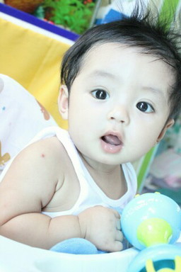 Hello mommies! Noong 6mos ni baby nyo ano ang first food ni baby? Thank you in advance !😇