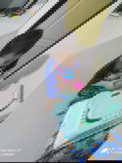 ลูกชอบกัดรองเท้า