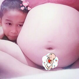 มาช่วยกันทายหน่อยค่ะแม่ๆว่า
...ผู้หญิงหรือผู้ชายคะ...
#กำหนดคลอดเดือนมิย.นี้แล้วจ้า😊😊