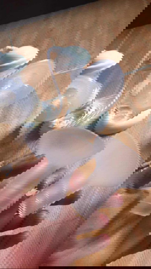 เครื่องปั้มนมGLOWY