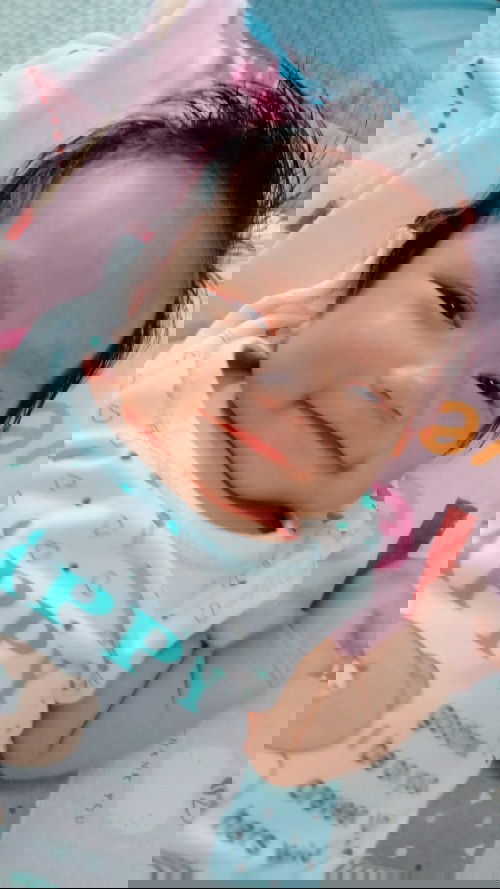 Baby Sya dh nak dua bulan tpi masih berak2 setiap kli mnyusu berak doktor kata ok jk pening nya Sya