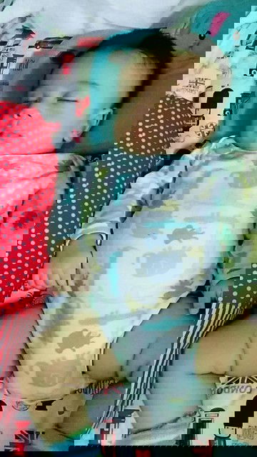 Bayi sy usia 2 bulan 10 hari beratnya normal ga,? Pas baru lahir berat 2,7 skrg 5,5kg